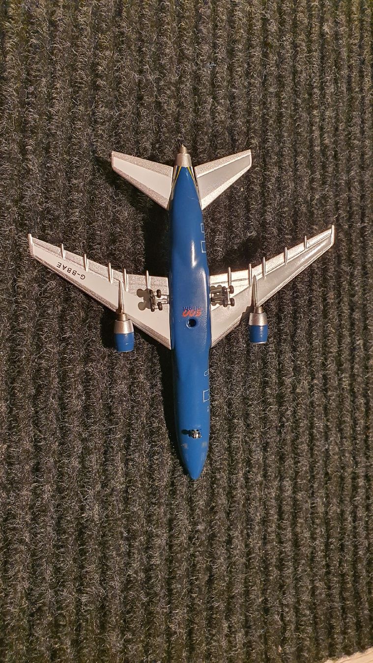 Lockheed Kit di modellismo & Modellini statici: LOCKHEED CALEDONIAN BRITISH AIRWAYS INFLIGHT 500 – Usato da Männedorf venduto da Modellbau-wyss 4