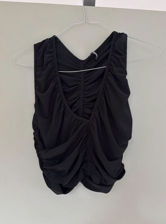 Zara Oberteil gerafft