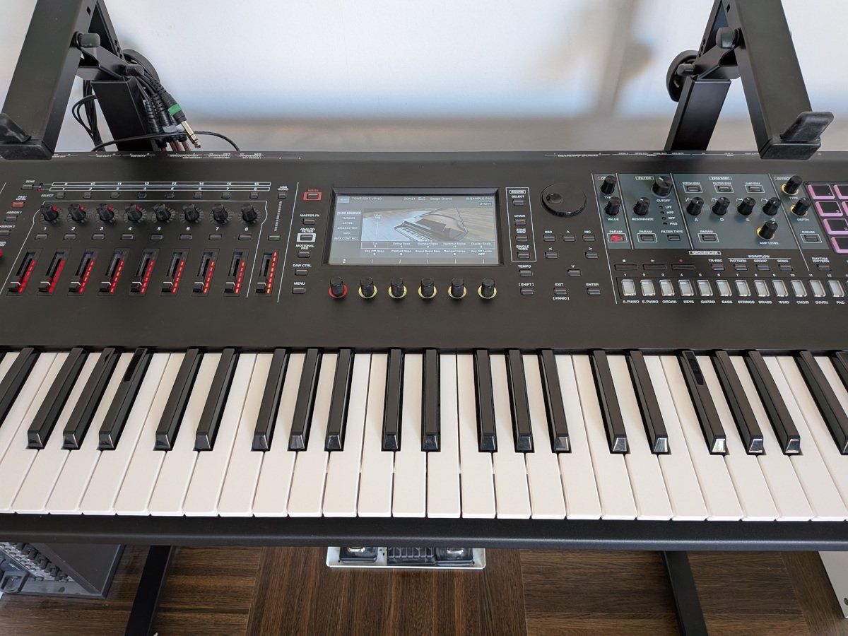 Roland Strumenti musicali: Roland Fantom 7 mit EX Upgrade – Usato da Zürich venduto da hsc_b68f 2
