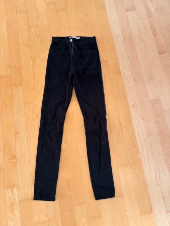 Schwarze Jeans von Pisces