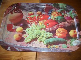 Tablett mit Obst und Gemüsemotiv Retro Deko