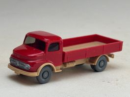 AU- Wiking  Mercedes 1413 Pritsche rot/beige
