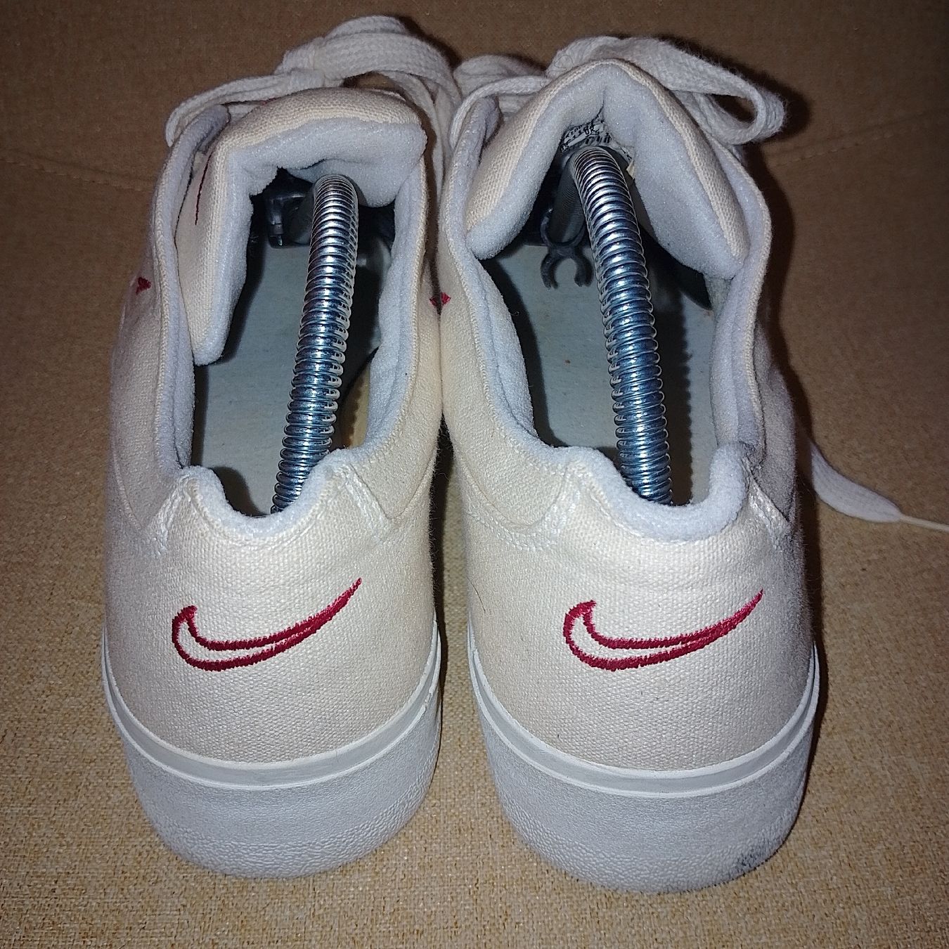 Nike Scarpe da uomo: Nike Killshot Vintage Sneaker, Canvas beige/rot – Usato da Uznach venduto da EMaria83 1