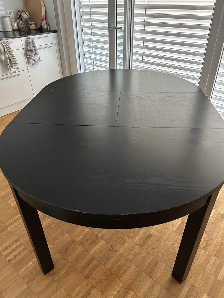 Tavoli: Black wooden table – Usato da Zürich venduto da mar_ys2q