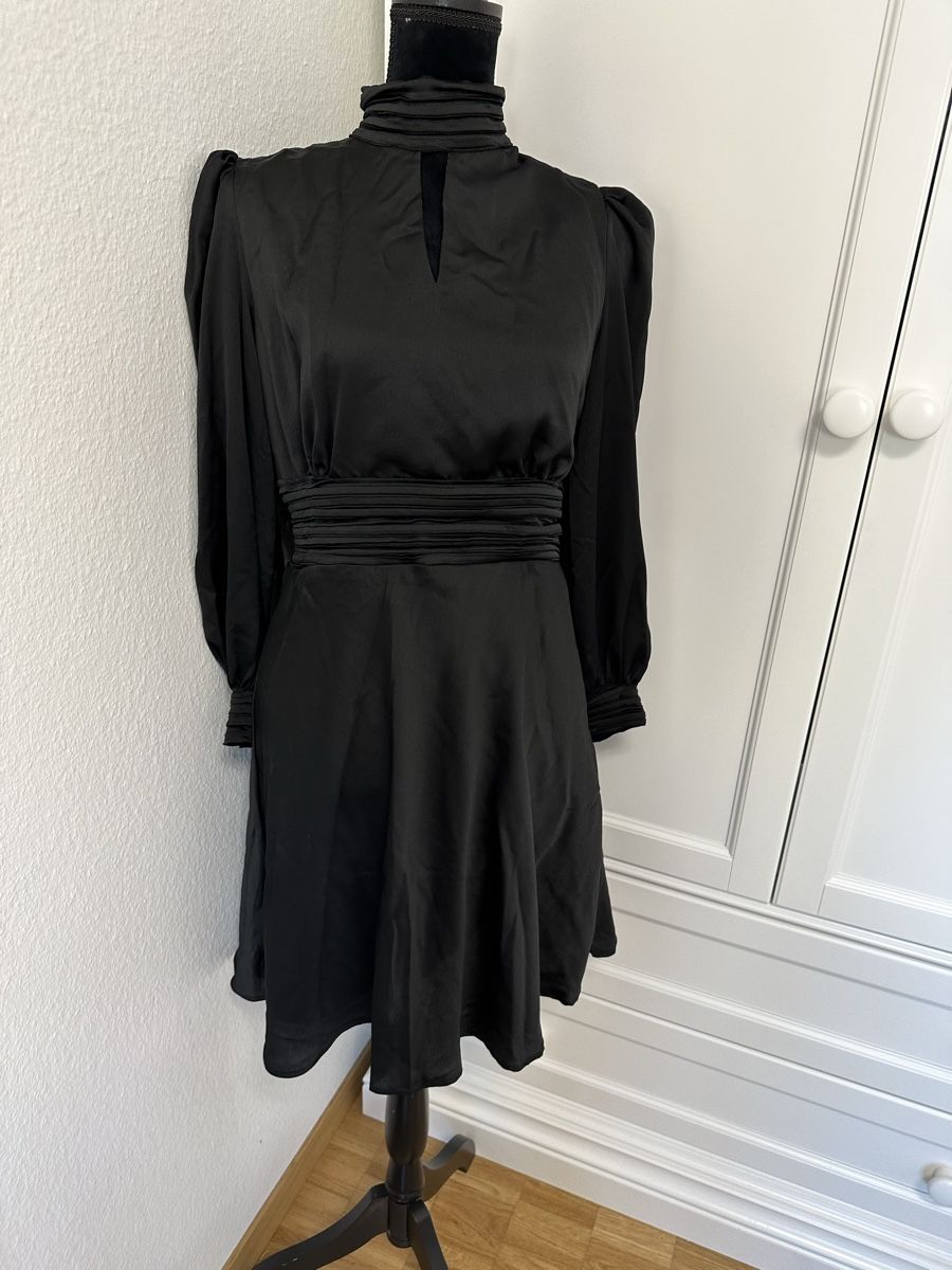 Vestiti: FOREVER NEW Kleid NP 149 – Usato da Richterswil venduto da chikolina01 1