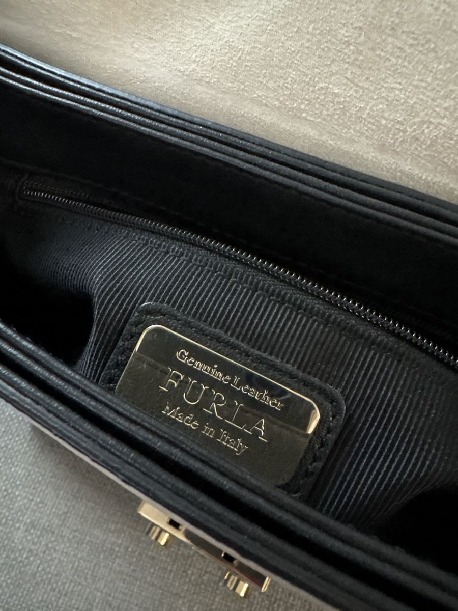 Furla Borse da donna: Furla Umhängetasche Leder – Usato da Zürich venduto da auto-moto 3