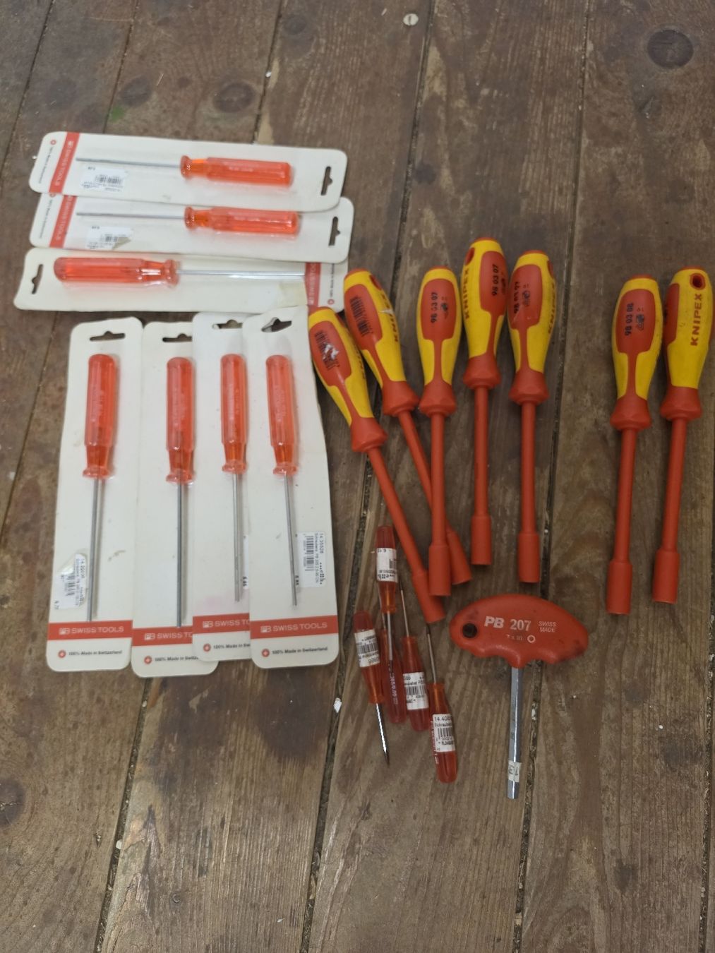 PB Swiss Tools Tutti gli attrezzi: Schraubendreher Set Knipex Swiss Tools diverse  – Nuovo (secondo la descrizione) da Luzern venduto da bagija