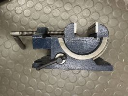 Neigbarer Maschinenschraubstock