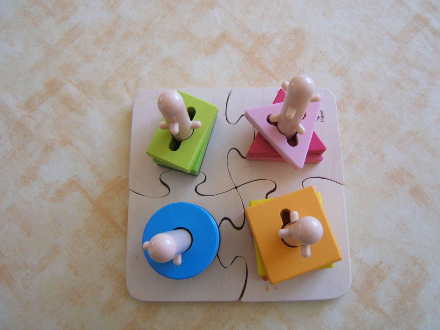 Hape Spielzeuge: Holzspielzeug/ Puzzle – Gebraucht aus Allschwil von momo4444 1
