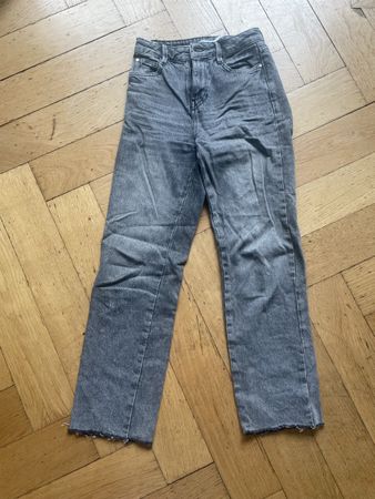 Zara Jeans, Grau, Gr. 32, neuwertig Damen