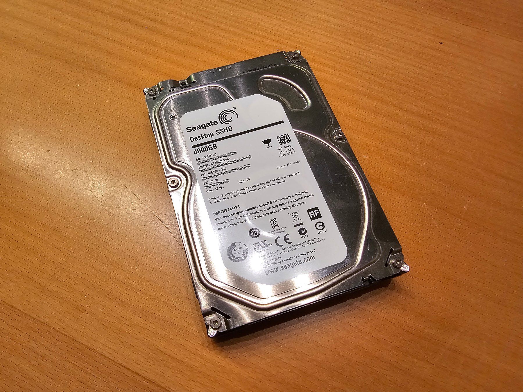 Seagate Disques durs: Seagate SSHD Harddrive 4TB – D'occasion à Weiach par xx-xx