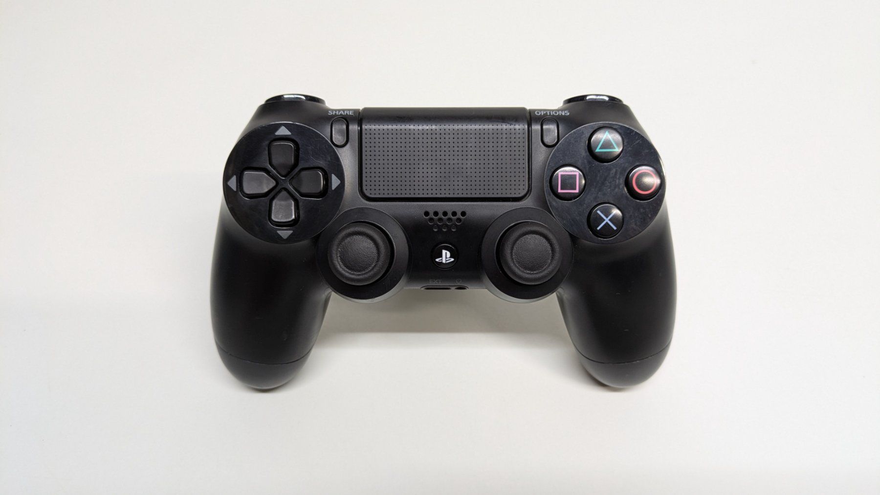 Sony Consoles: Sony PlayStation 4, 2 Controller, 5 Games – D'occasion à Menziken par mame18 2