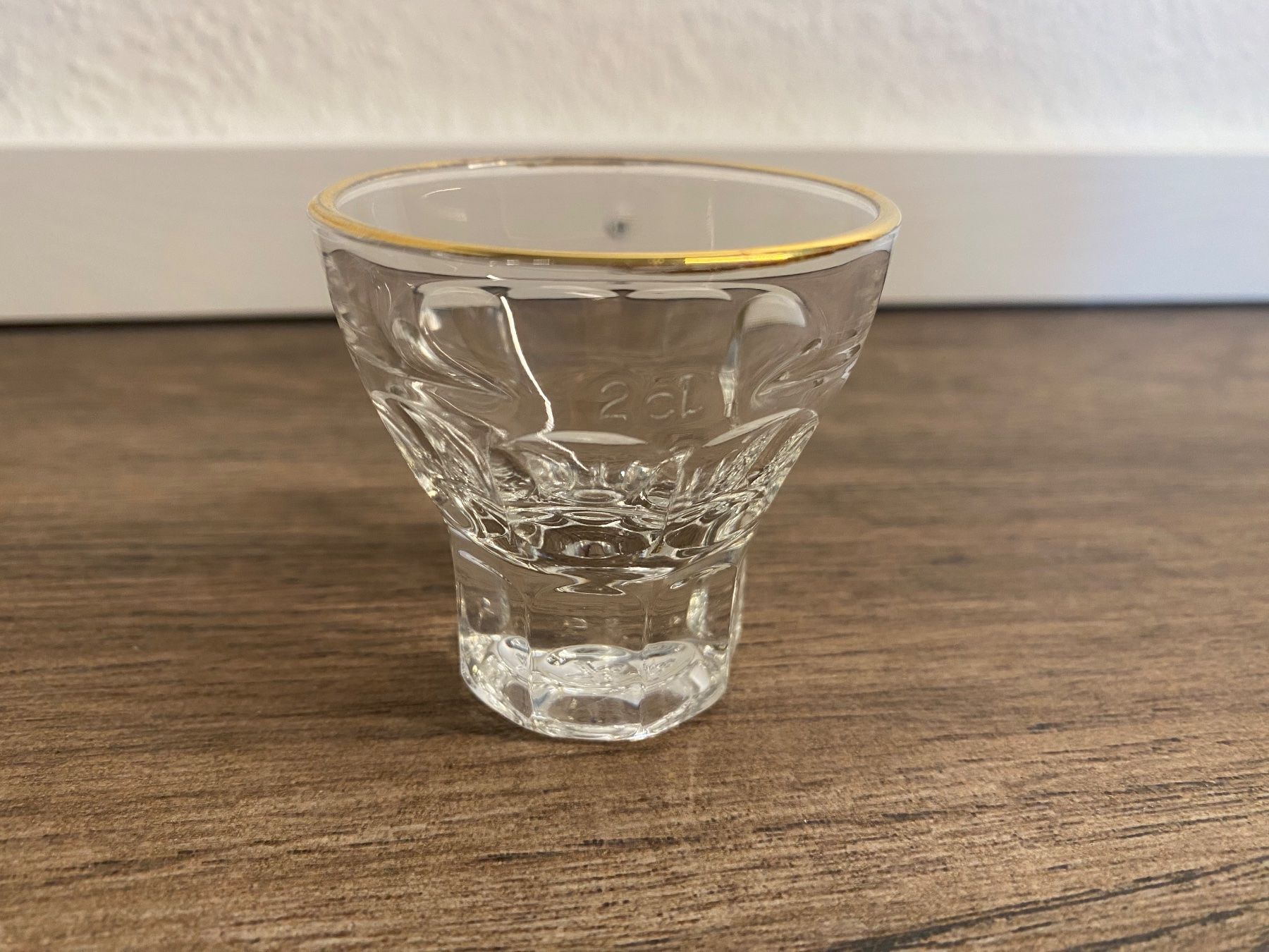 Gläser: Shotglas 2 cl mit goldrand – Gebraucht aus Pratteln von a23_j2gs