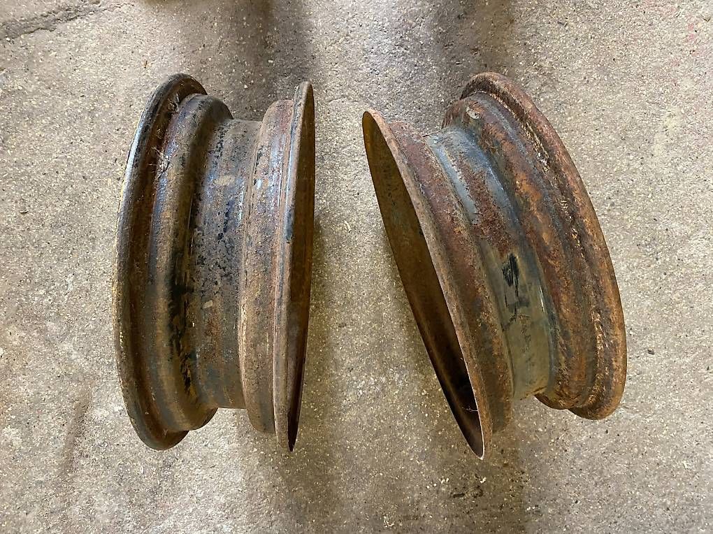 Cerchioni: jantes bus vw split 15x4.5 5x205 – Usato da Les Vieux-Prés venduto da PX132 3