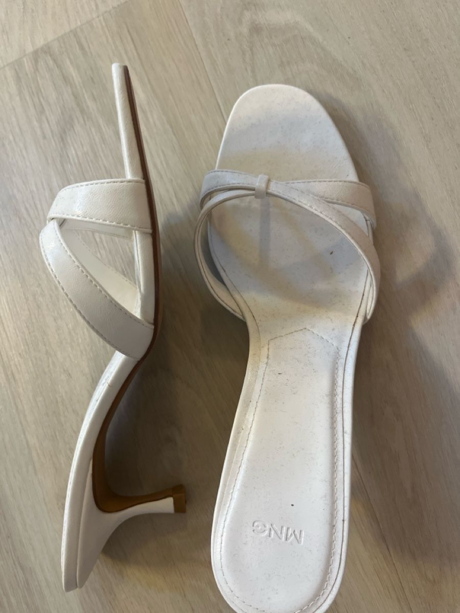 Damenschuhe: Absatzschuh – Gebraucht aus Guntalingen von mon_hc9m 1