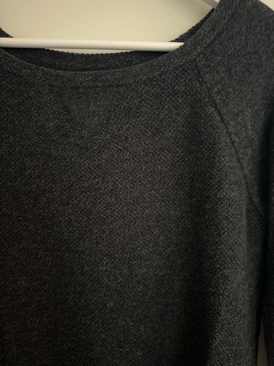 American Eagle Pullover & Sweatshirts: Damen Pullover dunkelgrau Grösse M guter Zustand – Gebraucht aus Zürich von dan_ztl5 1