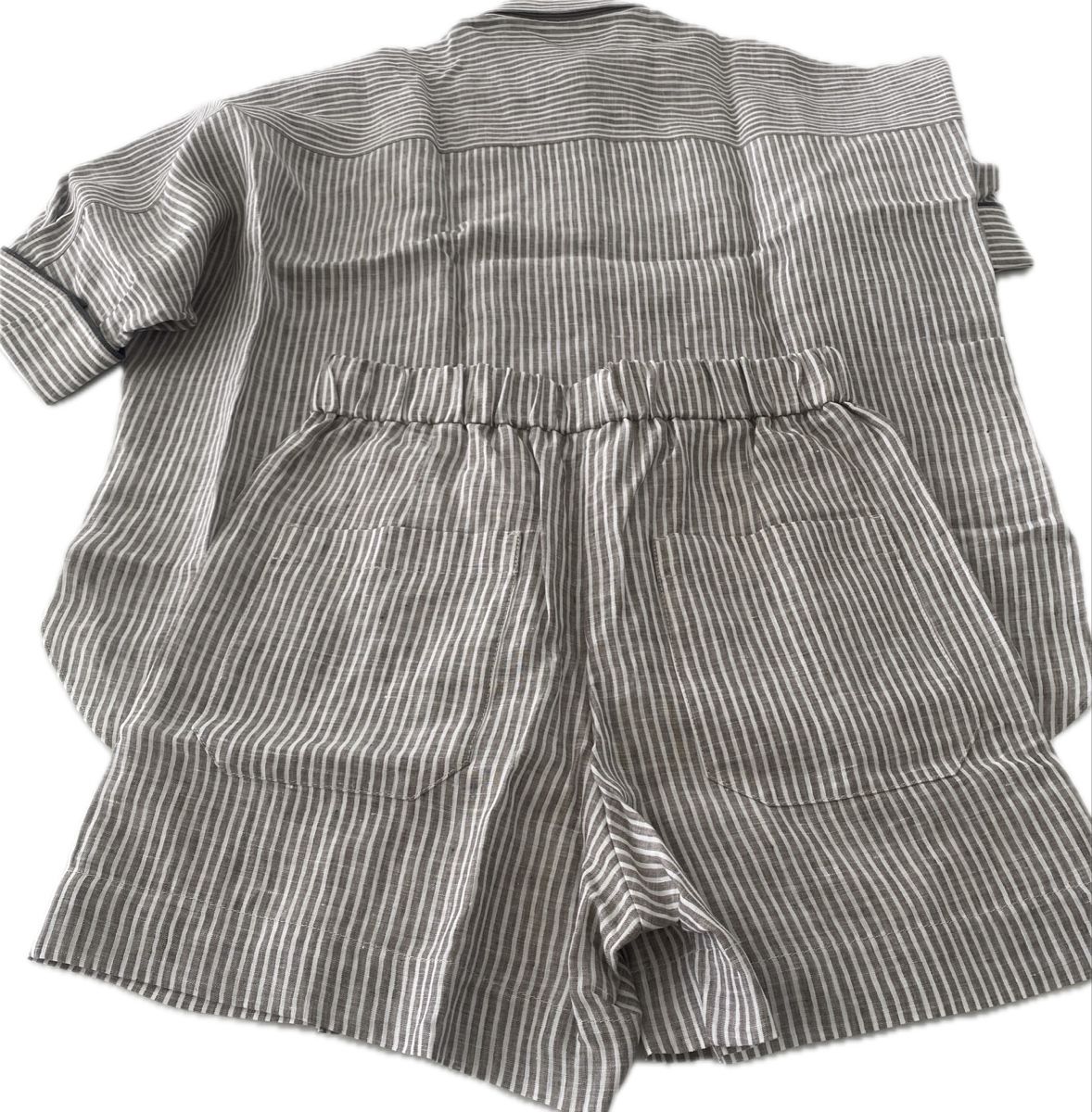 Brunello Cucinelli Lots de vêtements: Brunello Cucinelli Leinen-Set Hemd + Bermudas  – Neuf (Voir description) à Chur par PrimeSwissSecondhand 1