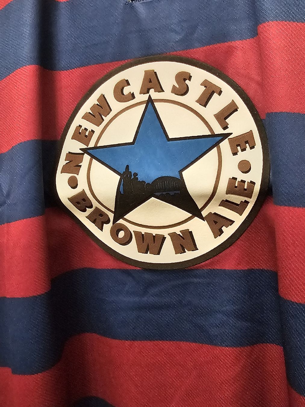 Canottiere & Pantaloni: Newcastle Trikot 95/96 – Usato da Rickenbach LU venduto da LichterWelt 2
