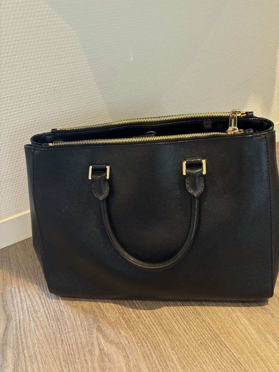 Michael Kors Borse da donna: Michael Kors Tasche mit echt Leder – Usato da Winterthur venduto da beijaflor777 5