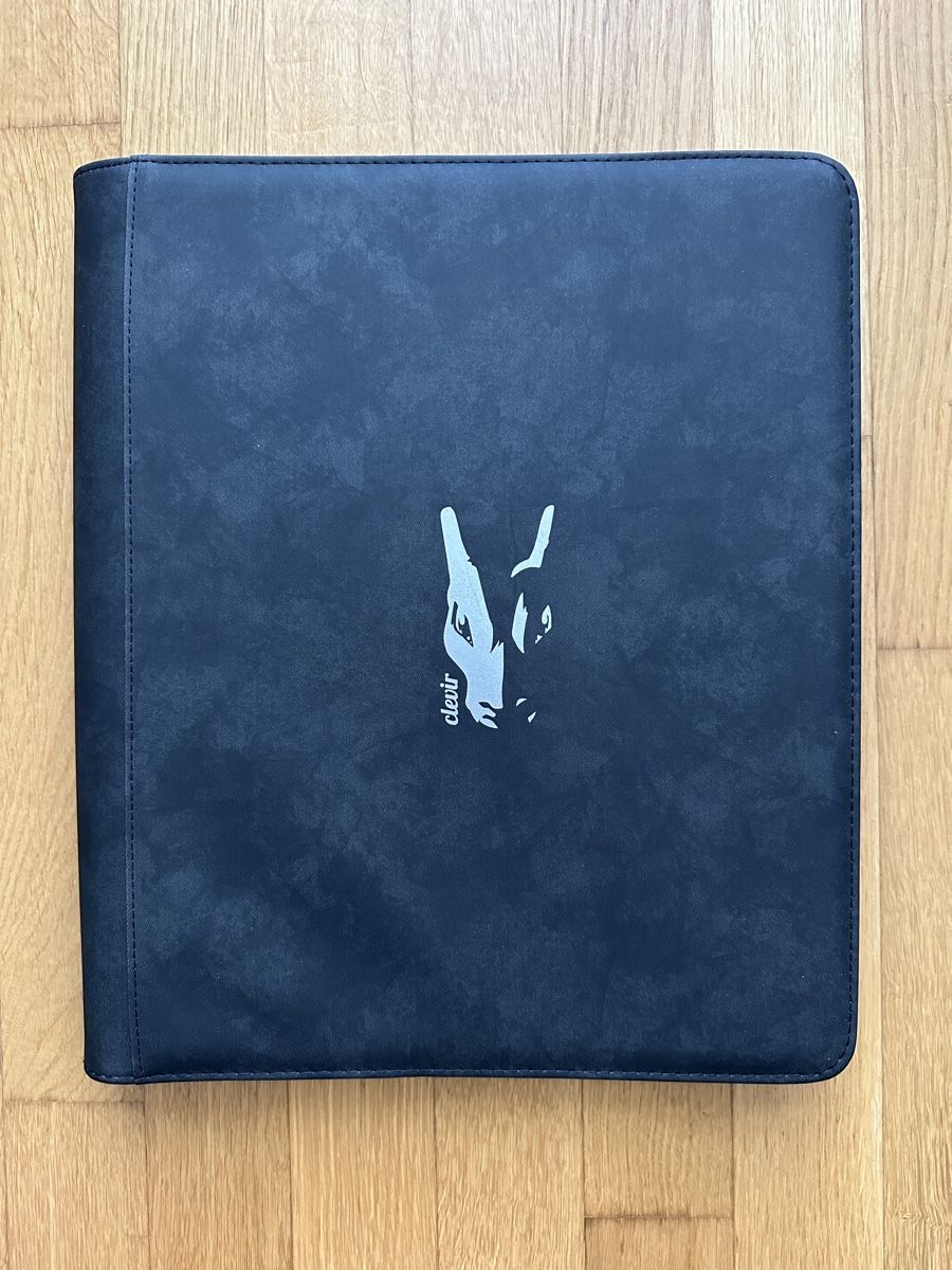 Libri: Trading Card Binder – Nuovo (secondo la descrizione) da Schüpfen venduto da Poly_pi