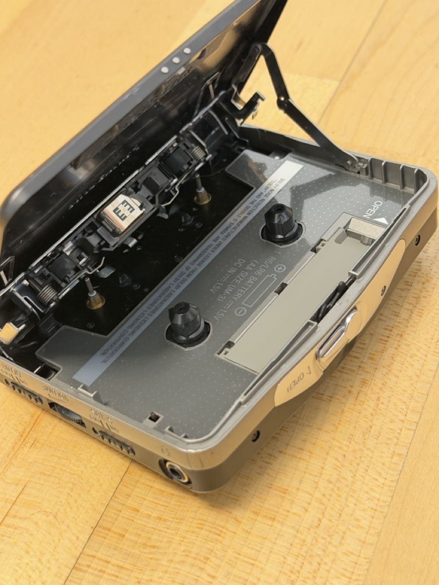 Panasonic Lettore multimediale portatile: Panasonic Walkman Auto Reverse RQ-X10 – Difettoso da Gossau SG venduto da Heinzone74 3