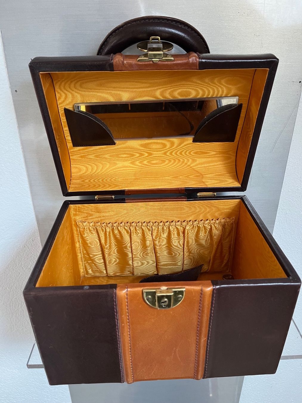 Cassapanche: Coffret à bijoux de voyage – Nuovo (secondo la descrizione) da St-Légier-Chiésaz venduto da Antichorloge 1