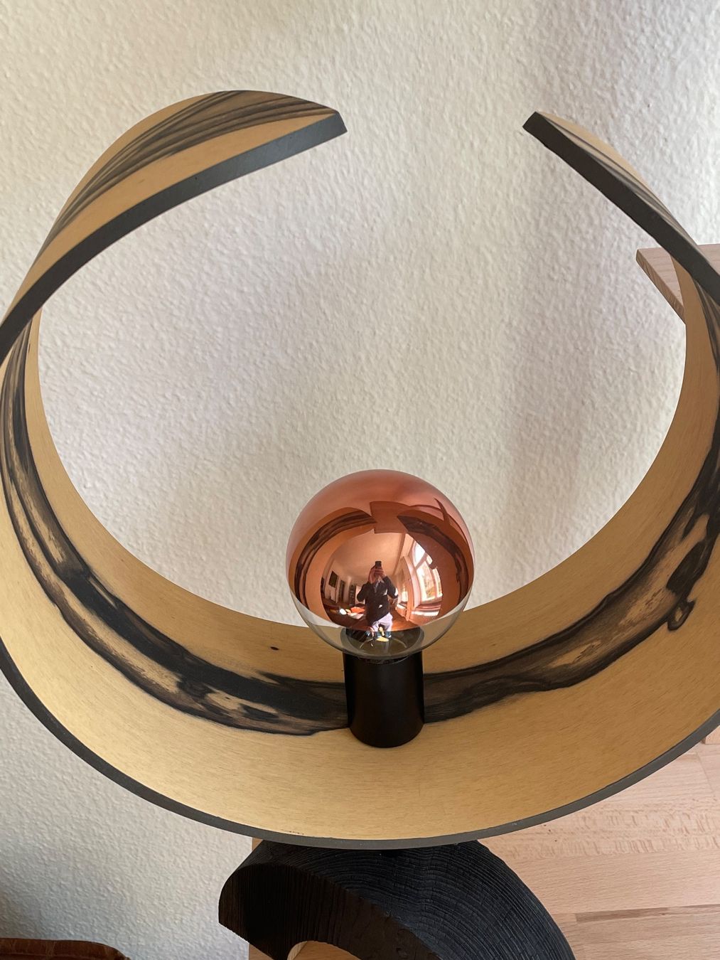 Lampade: Lampe designer, pièce unique, en ébène blanc. >60 cm. – Usato da Zürich venduto da gae_6xly 1