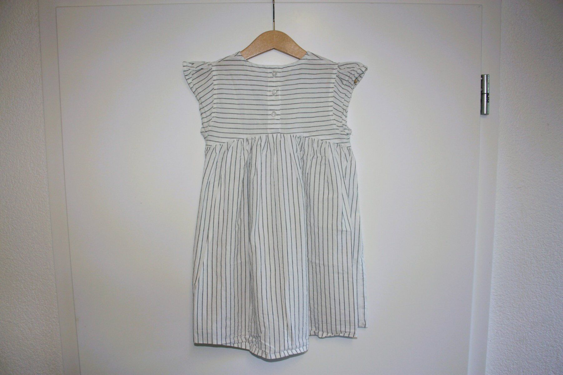 Name It Vestiti & Gonne: Kinder Kleid von Name It, Gr. 104 – Usato da Deitingen venduto da Johnny_Malibu 1