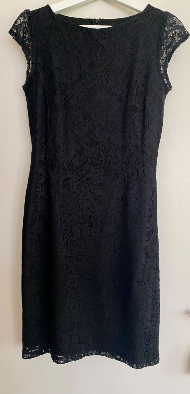 Kleider: Spitzenkleid in Schwarz, Gr. S/M – Gebraucht aus Zürich von Maria2021