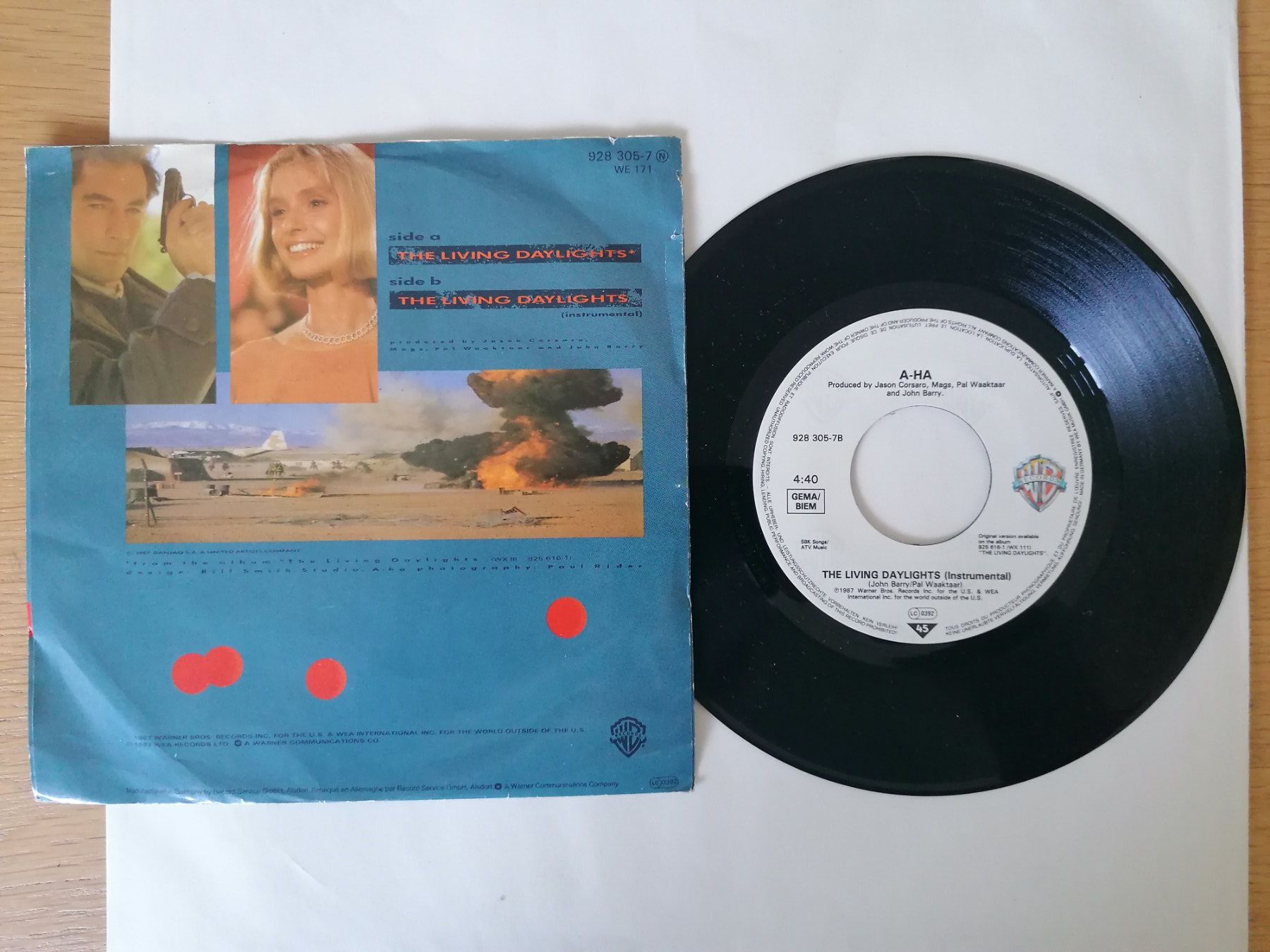 Dischi in vinile: A-ha - The Living Daylights 7" Single, – Usato da Beinwil am See venduto da Funkthesizer 1