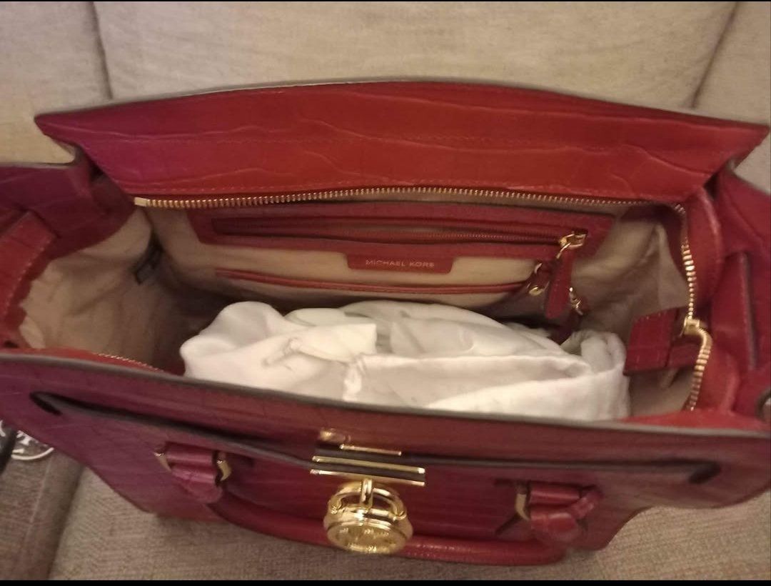 Michael Kors Borse da donna: Grosse Tasche in schönem Rot – Usato da Frauenfeld venduto da vesna97 1
