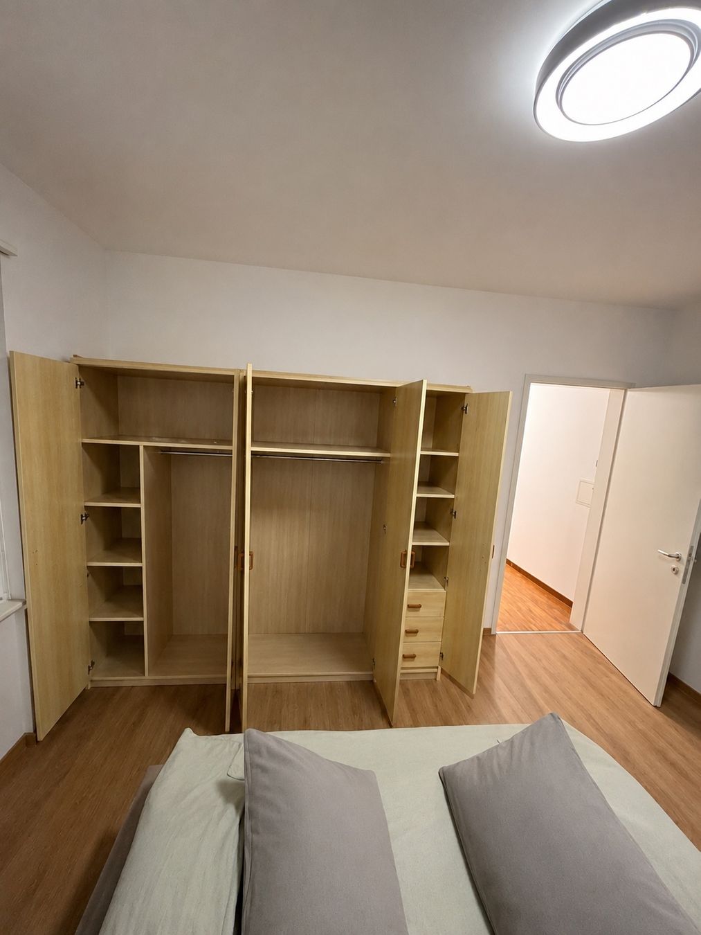 Ikea Schränke: Armadio IKEA - 5 ante - Gratis – Gebraucht aus Arbedo von peg_857m 1