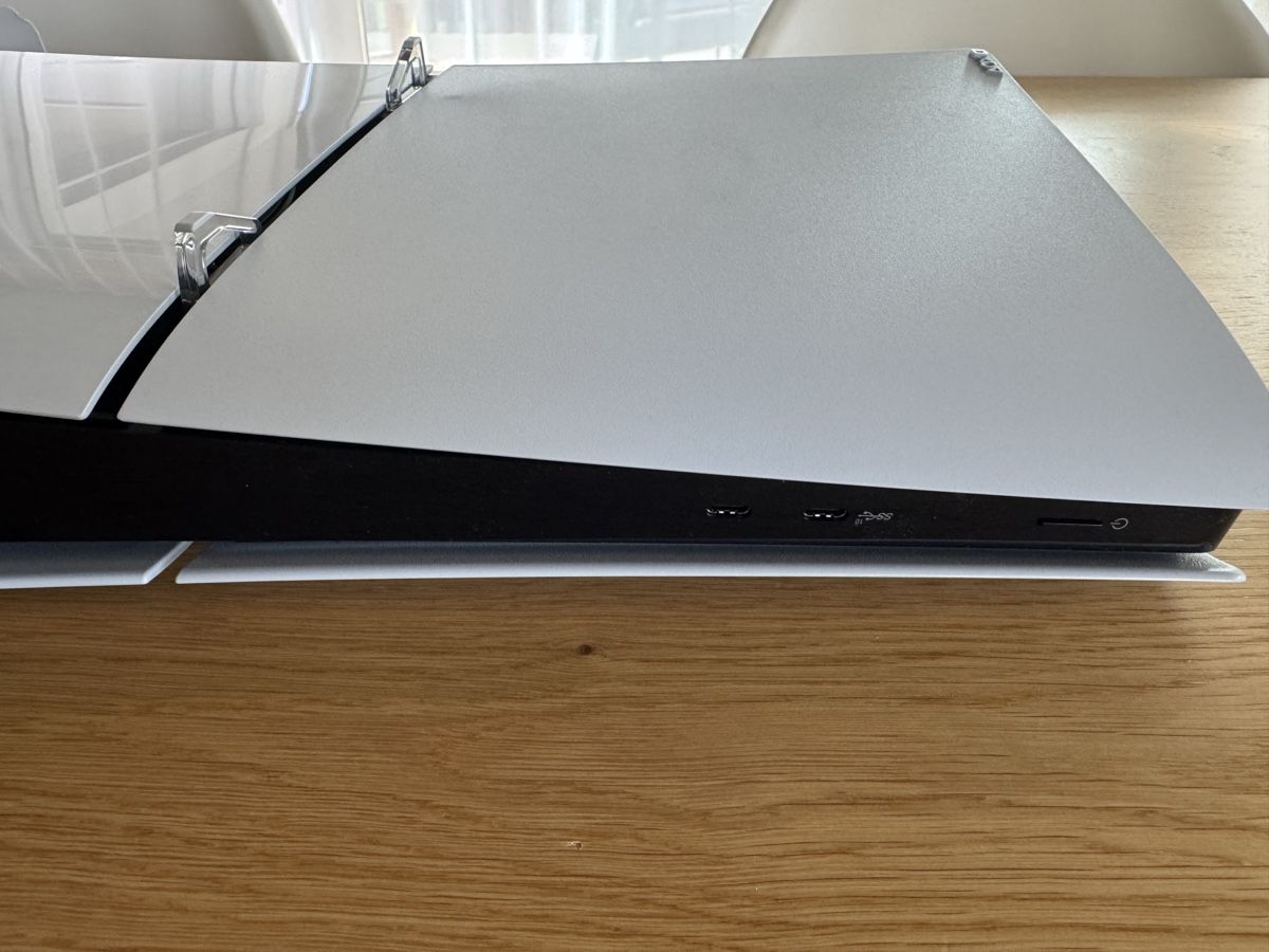Sony Consoles: PS5 Slim Digital Edition – D'occasion à Bütschwil par brulu05 6