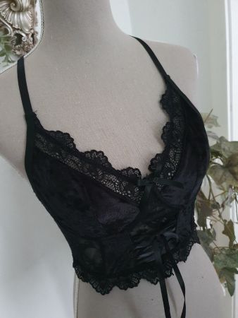 Gothic Samtop m. Spitze u. Schnürung Gr S *neu*