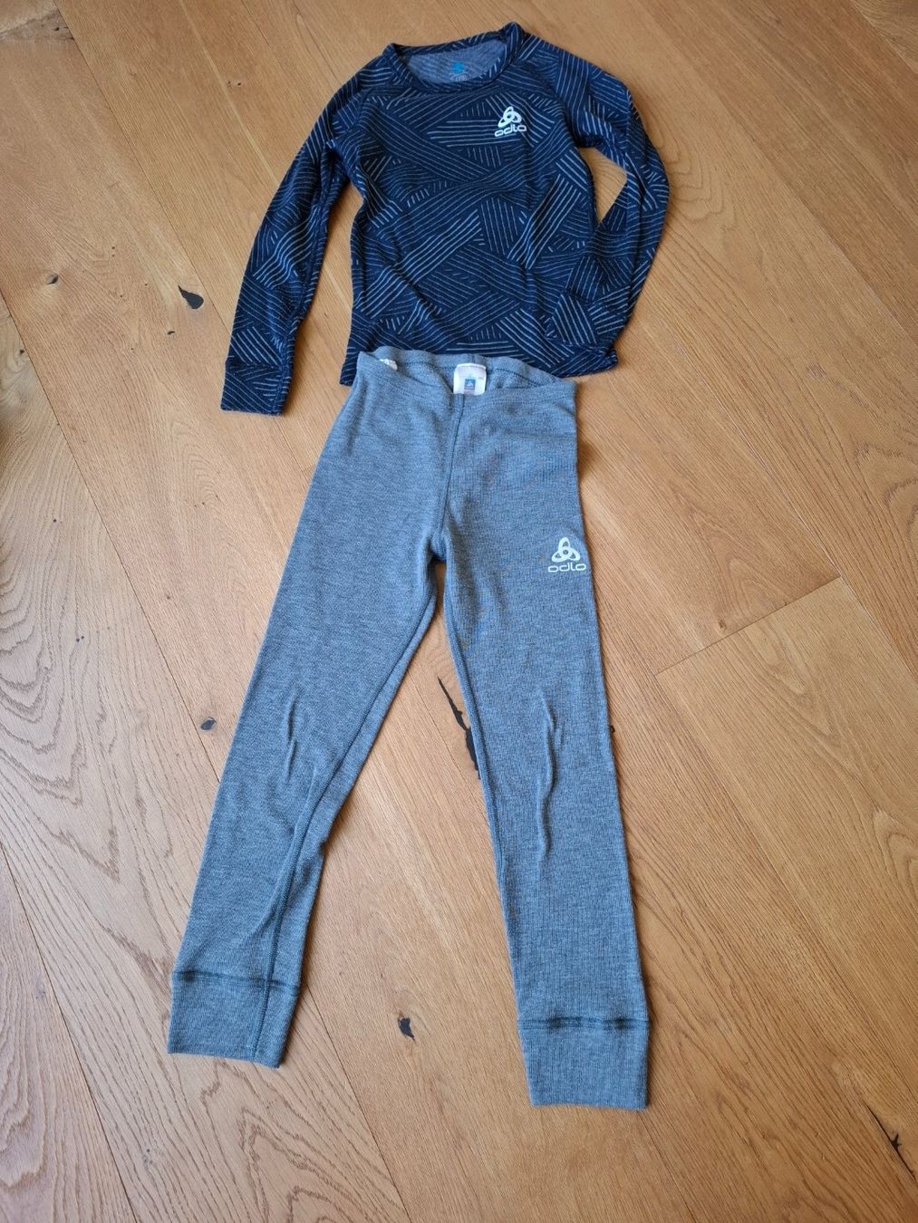 Lotti & Set di vestiti: Kleiderpaket Junge Gr. 116 – Usato da Bözberg venduto da Zimt104 5