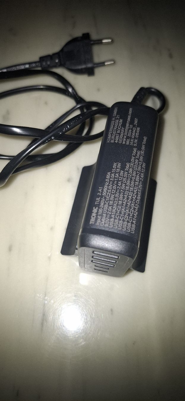 Chargements: USB Ladegerät – Neuf (Voir description) à Chur par Giffa-04-06 1