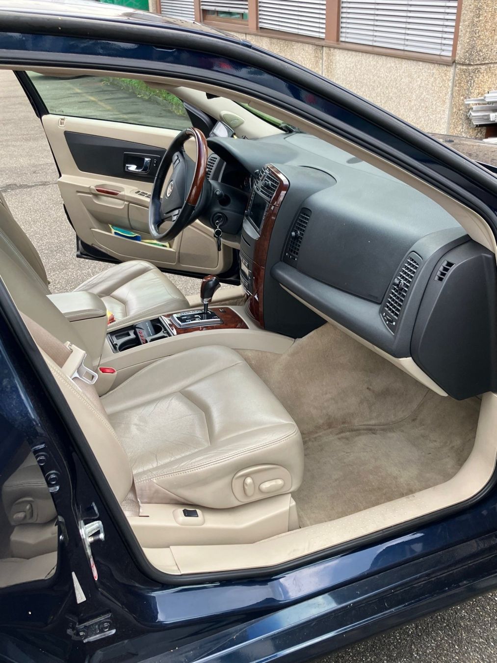 Cadillac Autos: Cadillac SRX V8, 4.6l, ab Platz – D'occasion à Zollikon par Jf56 2