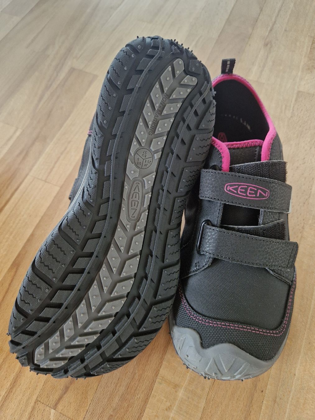 Keen Scarpe per ragazze: Freizeitschuhe Keen 37 – Nuovo (secondo la descrizione) da Wilen (Sarnen) venduto da Ponok 1