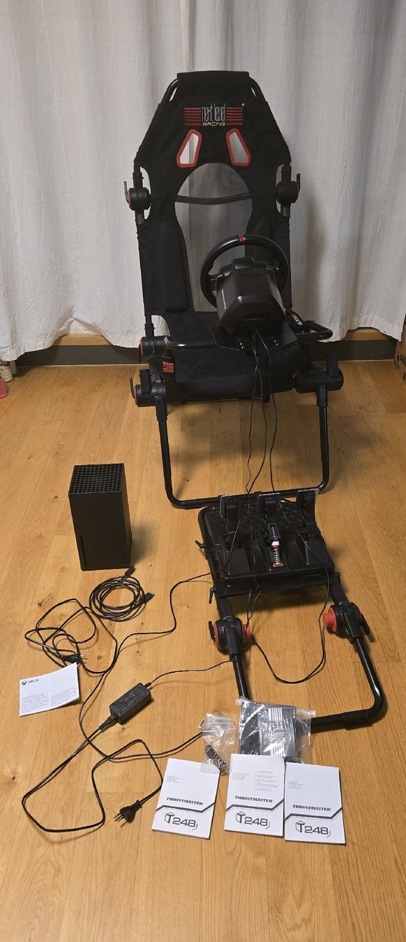 Microsoft Console: ​Xbox Series X + Thrustmaster T248 Set + Racing Cockpit – Usato da Zürich venduto da Reexlias