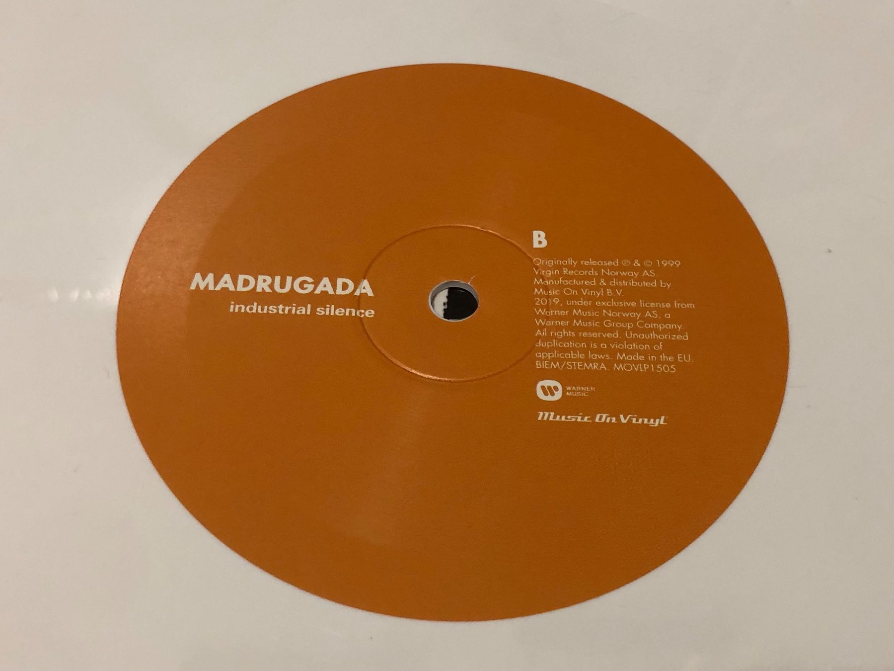 Dischi in vinile: MADRUGADA - INDUSTRIAL SILENCE LP EU 2019 LTD EDITION – Usato da Zofingen venduto da kartengeheimniss 5