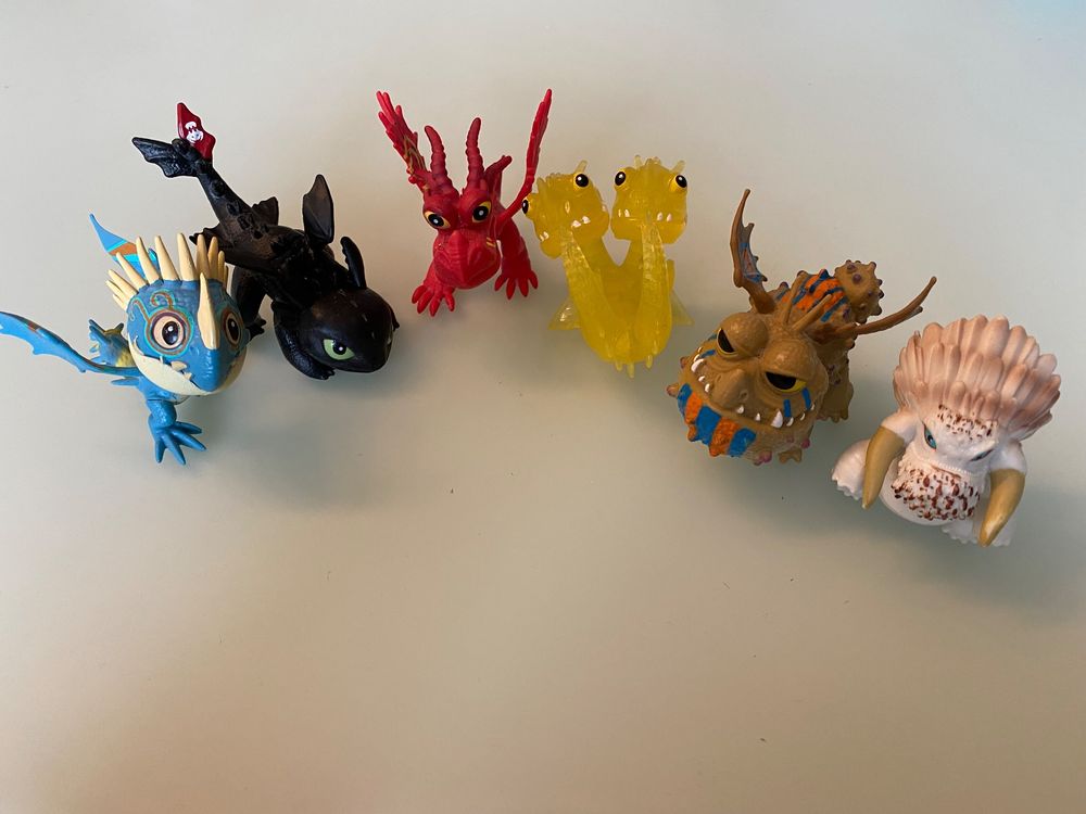 How to train your dragon mini figurines Kaufen auf Ricardo