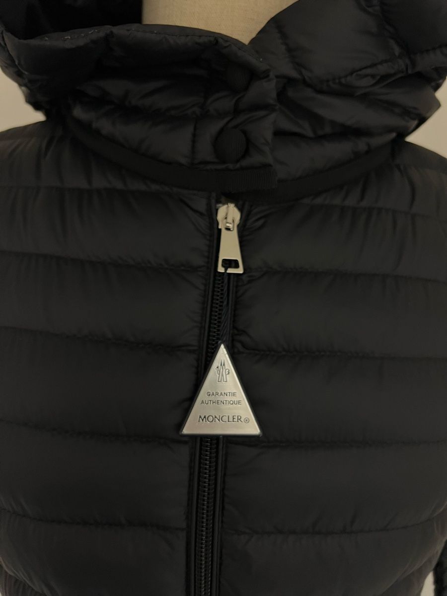 Moncler Vestes: Moncler jacket  – Neuf avec emballage d'origine à Zürich par Claus-Zr 2