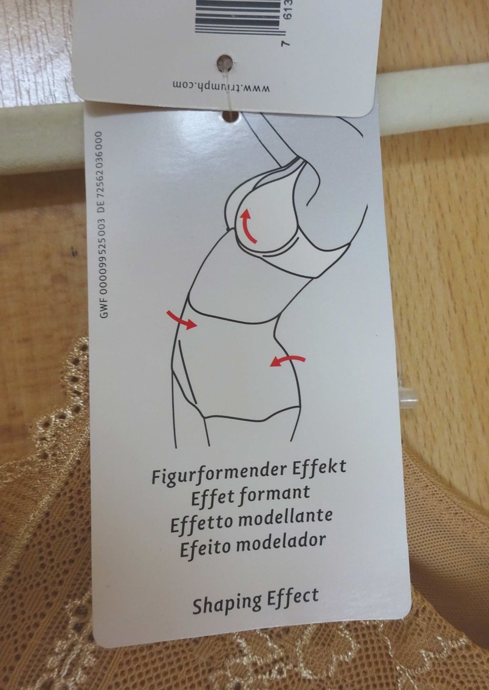 Triumph Altra biancheria intima: Triumph - Shapewear - Neues  Hemdchen - Grösse 42 – Nuovo e nell'imballaggio originale da Zofingen venduto da Justizia_01 3