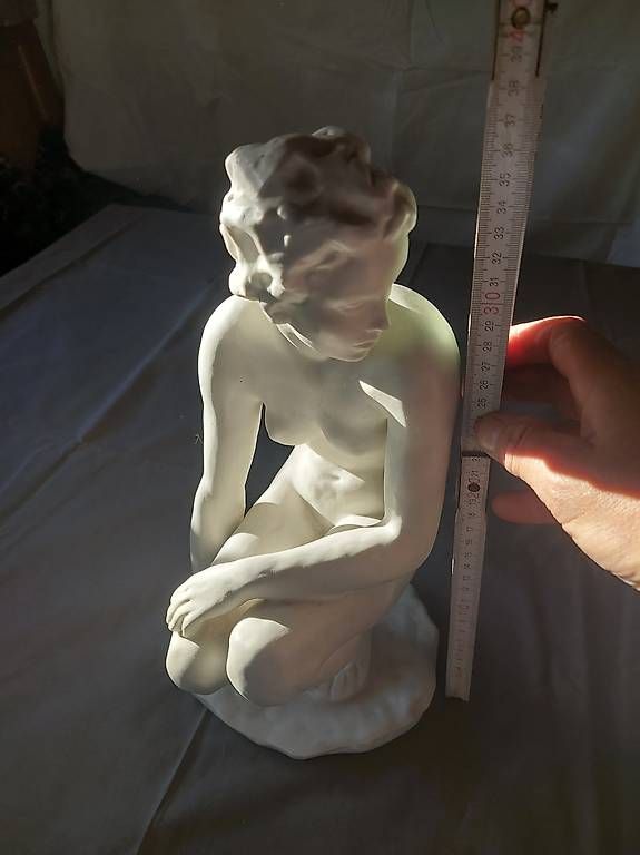 Figuren: Rosenthal, kniende Frauenfigur – Gebraucht aus Troistorrents von cla_5smf 1