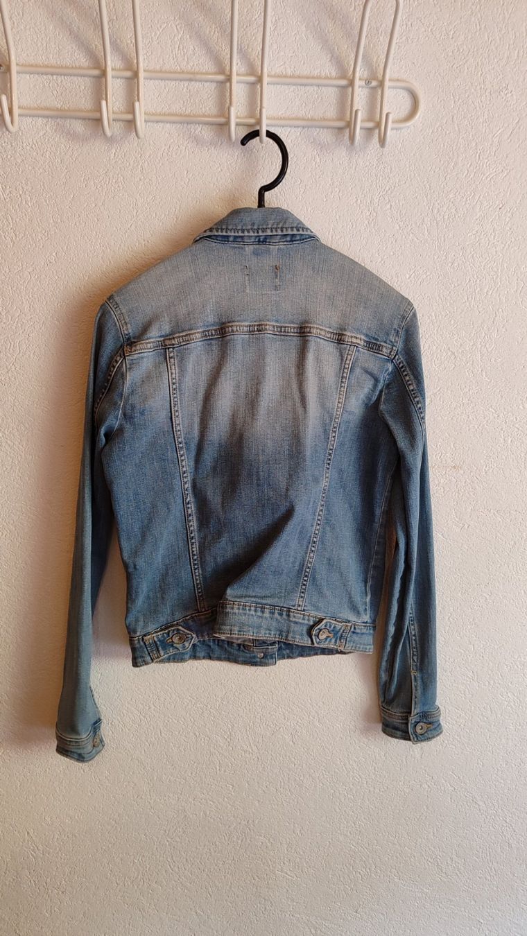 Zara Jacken: Jeans-Jacke Gr. 38 NEU! – Neu und originalverpackt aus Brüttisellen von nic_xm7s 4