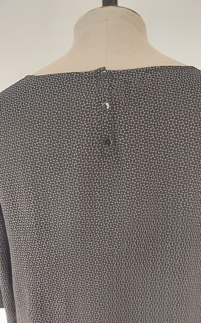 Opus Camicette: Bluse Tunika opus 38 schwarz – Usato da Köniz venduto da scopello12 3