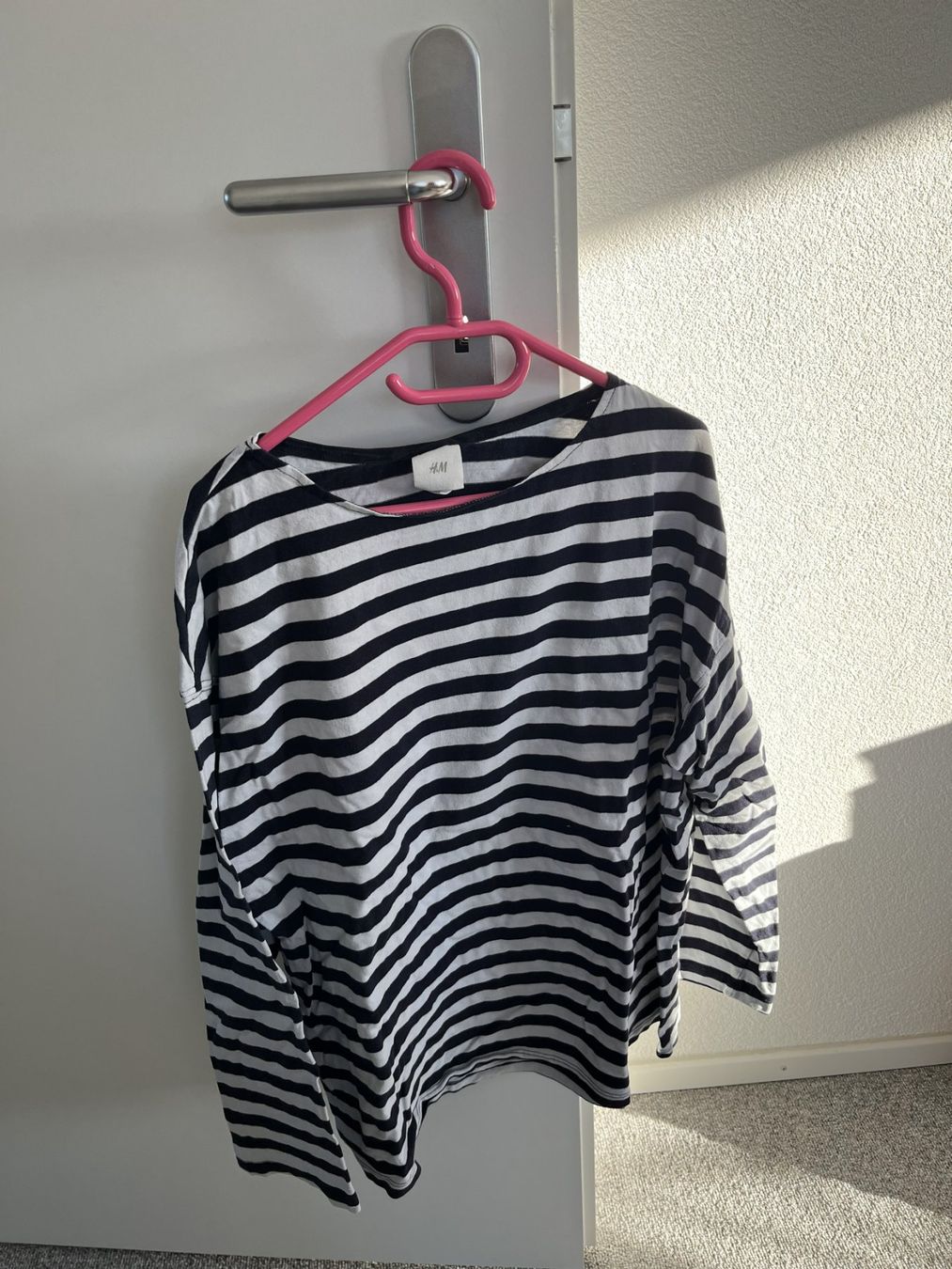 H&M T-Shirts: Langarmshirt – Gebraucht aus Sulgen von Costadi