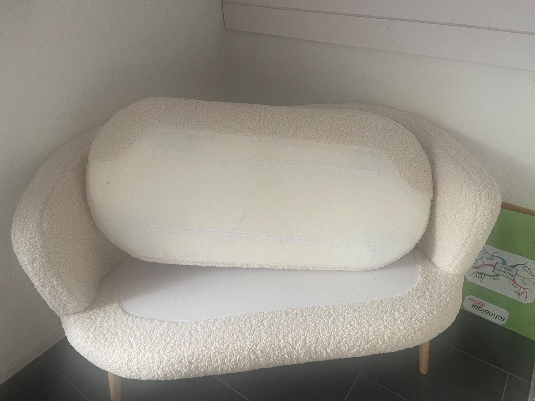 Jysk Divani: Sofa GISTRUP 2-Sitzer off-white Teddystoff – Usato da Thalheim an der Thur venduto da Renato120 1