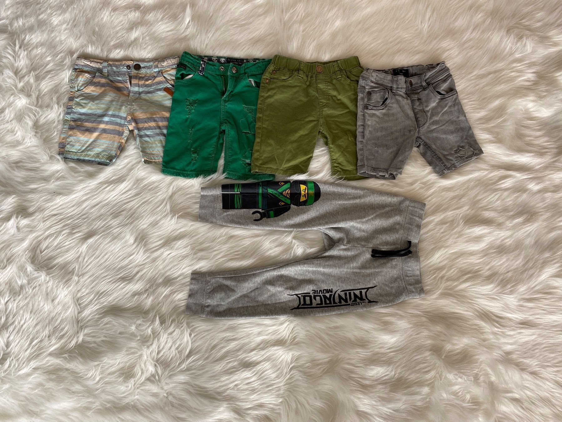 Kleiderpakete & -sets: Paketkleidung Jungen 3-4 Jahren – Gebraucht aus Duebendorf von Alexandertreyer 3