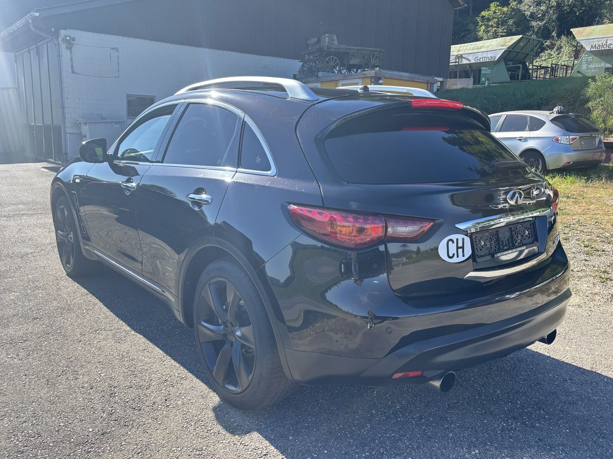 Infiniti Automobili: INFINITI FX30d S AWD Automatic – Usato da Menznau venduto da adi0601 4